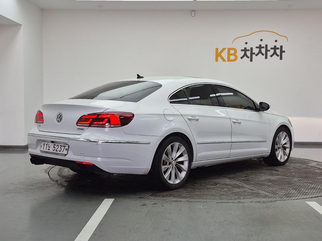 Volkswagen CC - Vista 4