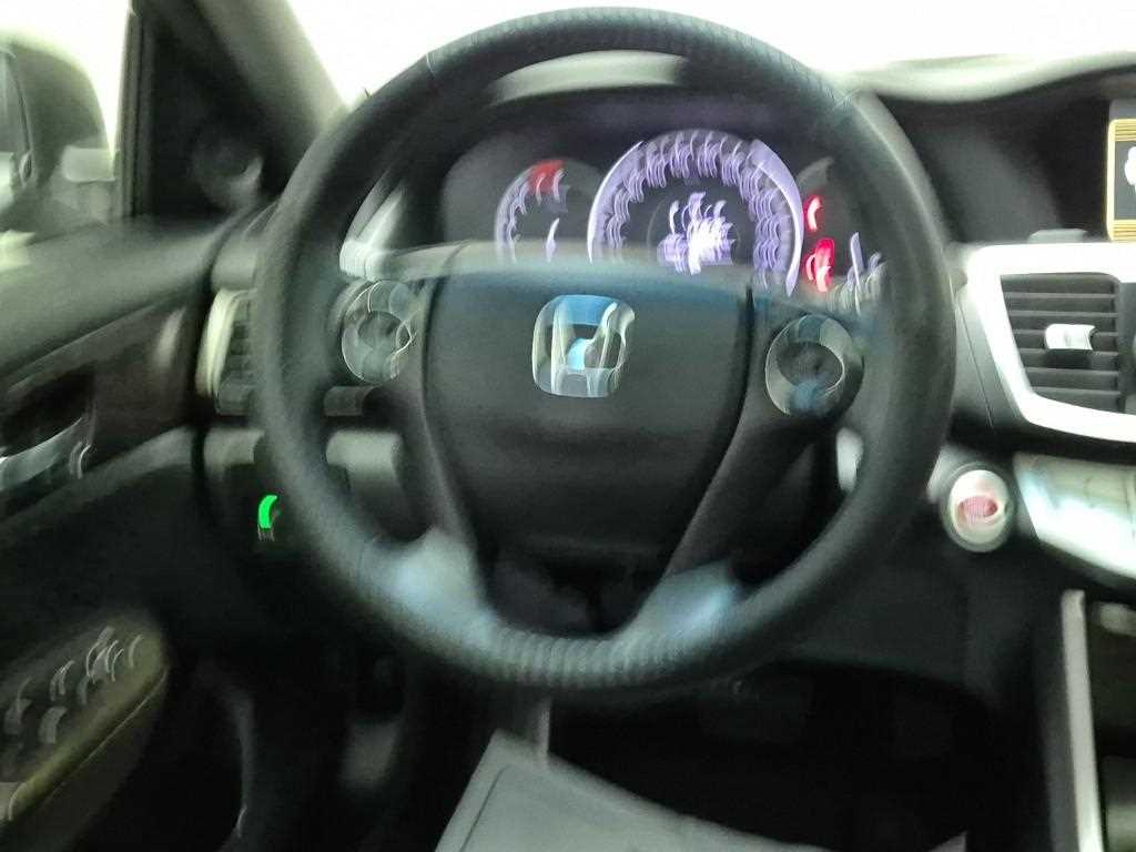 Honda Accord - Vista 9