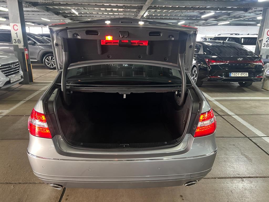 Mercedes Benz E class 2013 Blanco - Importación desde Corea - HF Imports Iquique - Foto 18