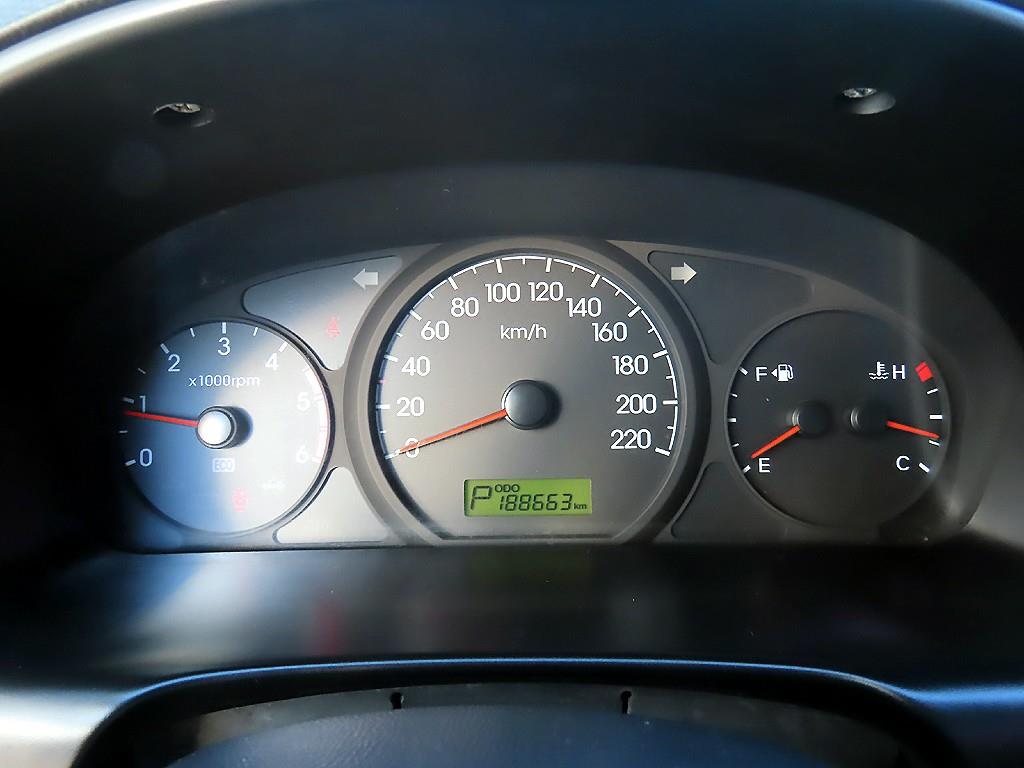 HYUNDAI Starex - Vista 10