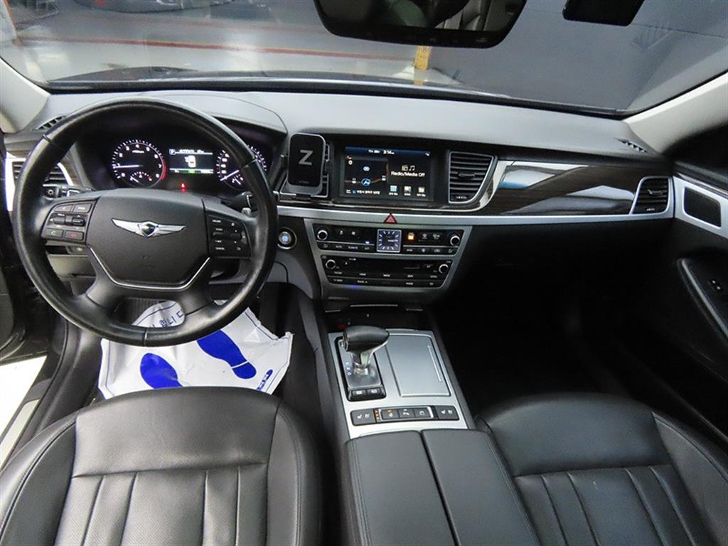 Genesis G80 - Vista 7