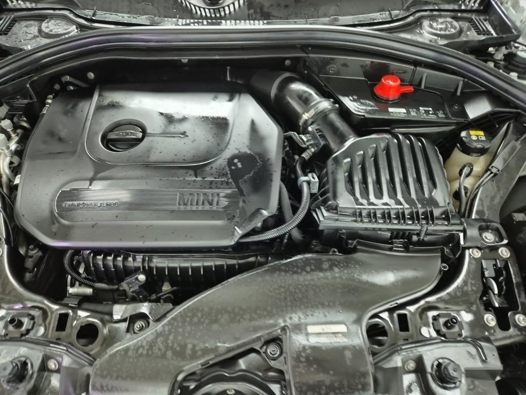 Mini Clubman - Vista 5