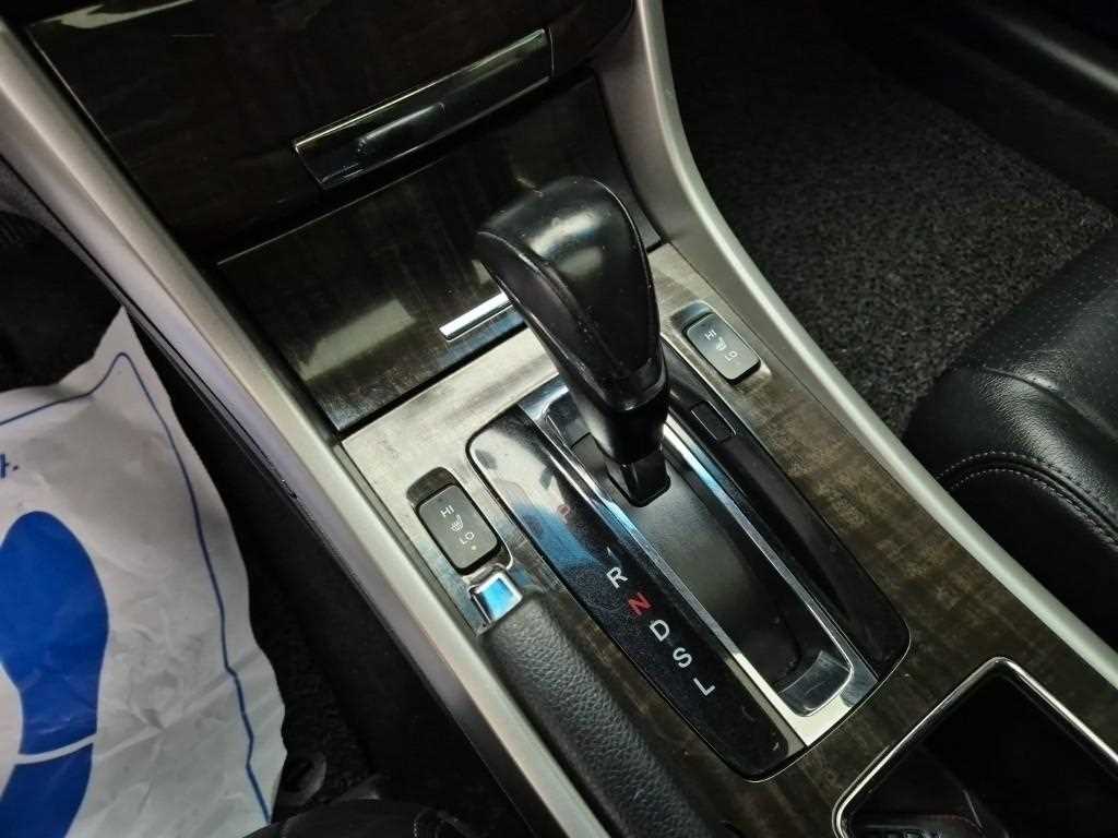 Honda Accord - Vista 8