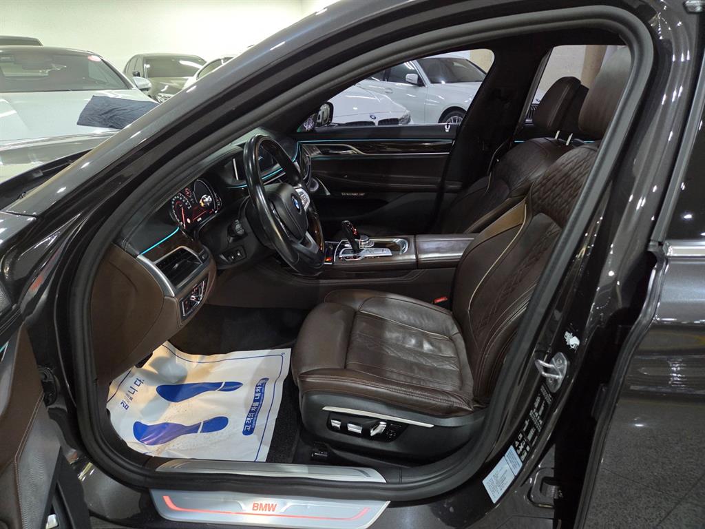 BMW 7 Series - Vista 6