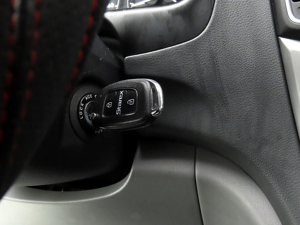 HYUNDAI Starex - Vista 11