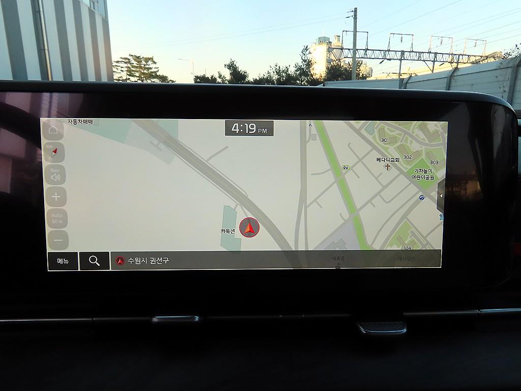 KIA Carnival - Vista 12