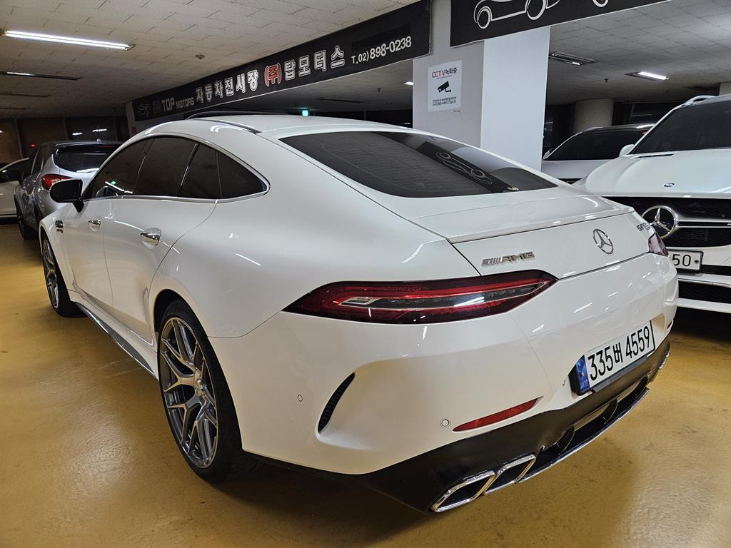Mercedes Benz AMG GT - Vista 4