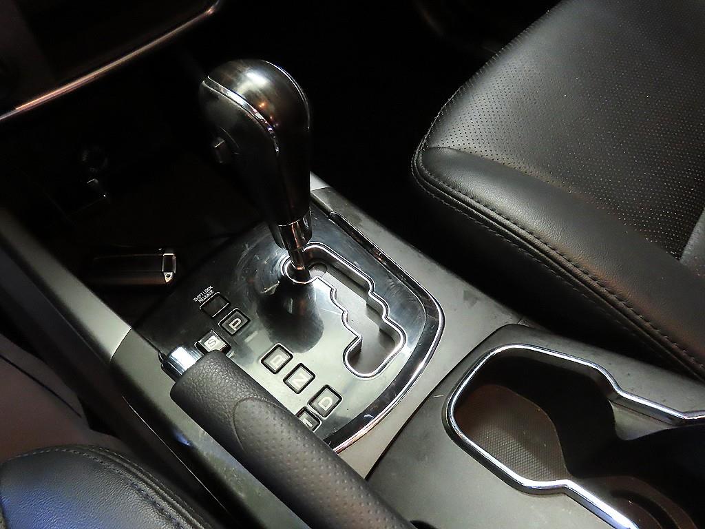 Ssangyong Korando - Vista 12