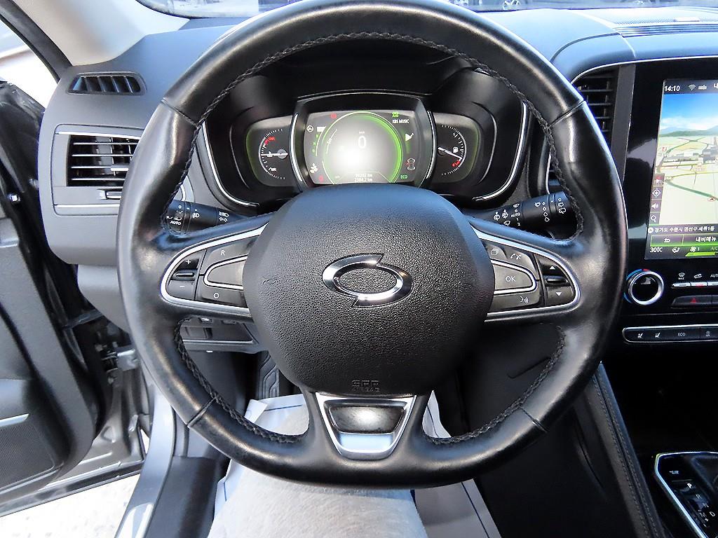 SAMSUNG QM6 - Vista 8