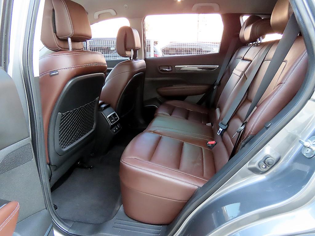 SAMSUNG QM6 - Vista 6