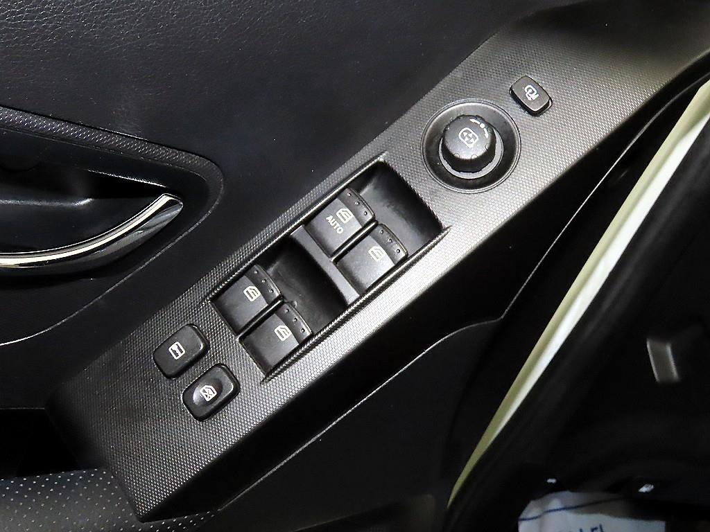 Ssangyong Korando 2013 Blanco - Importación desde Corea - HF Imports Iquique - Foto 13