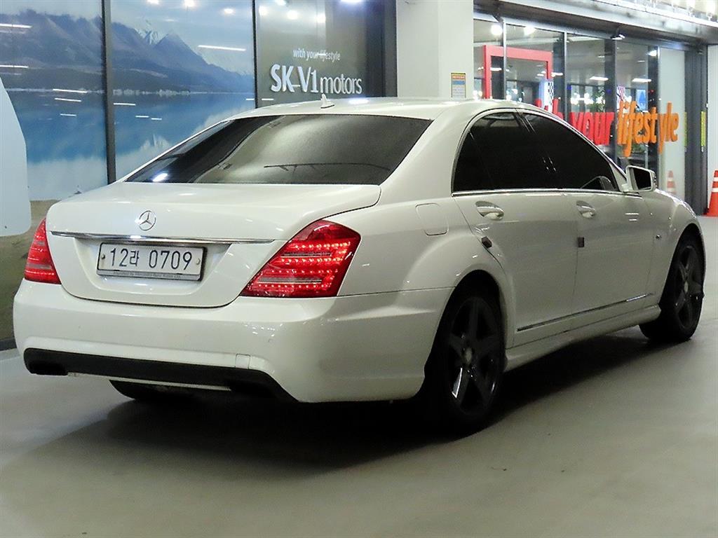 Mercedes Benz S Class - Vista 4