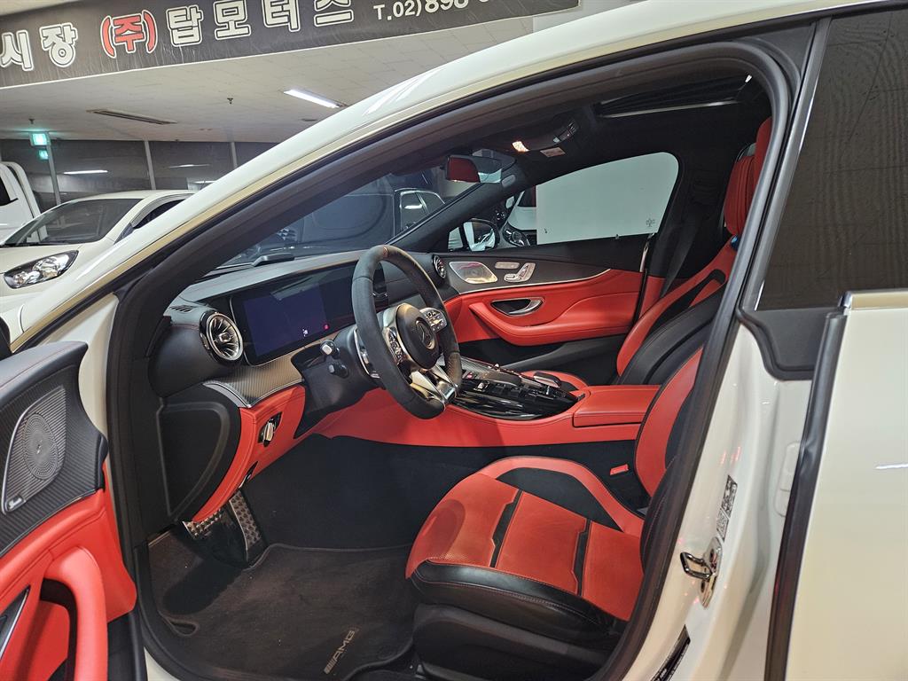 Mercedes Benz AMG GT - Vista 6