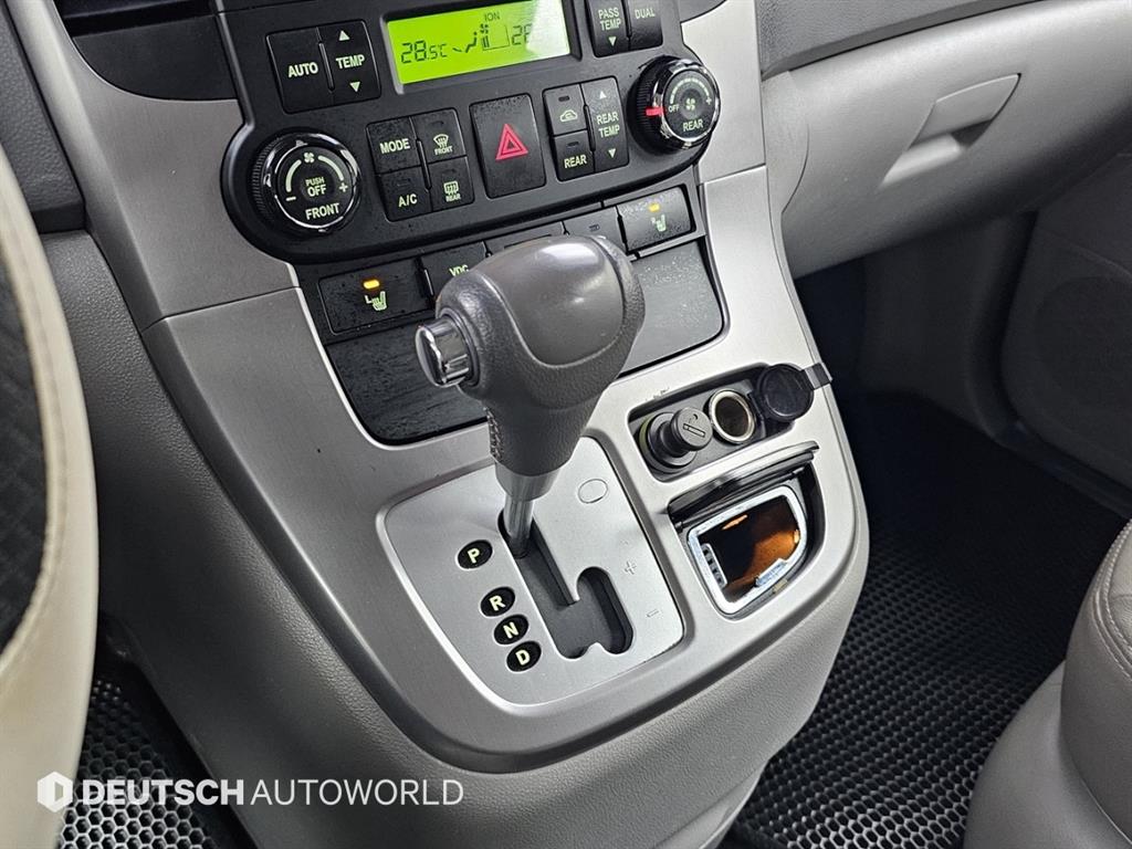 KIA Carnival - Vista 9