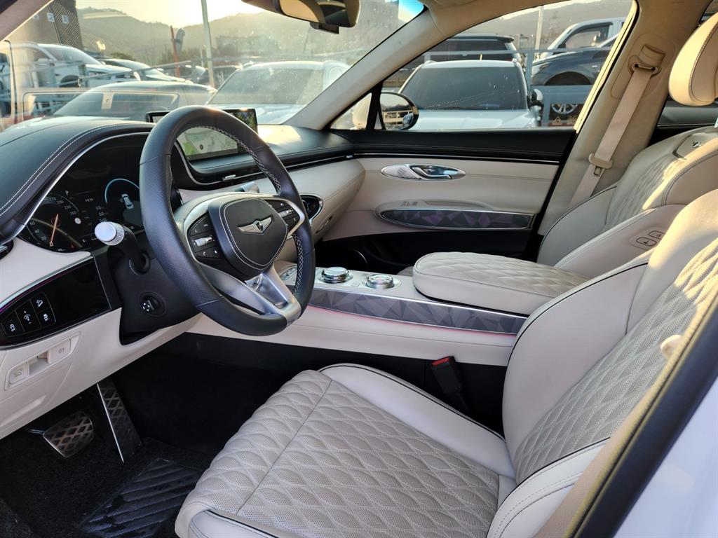 Genesis GV70 2023 Blanco - Importación desde Corea - HF Imports Iquique - Foto 19