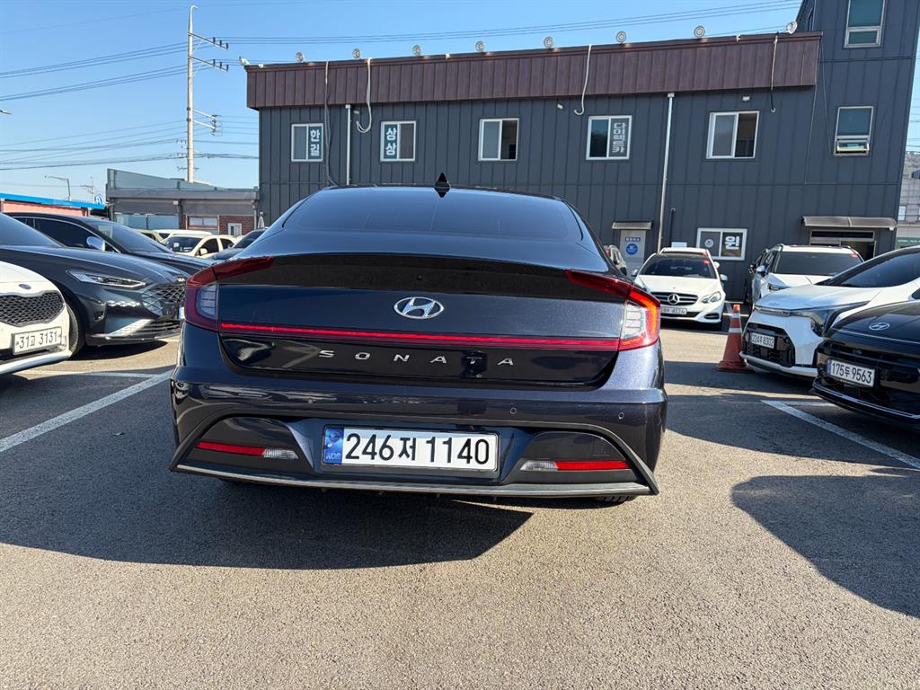 HYUNDAI Sonata - Vista 5