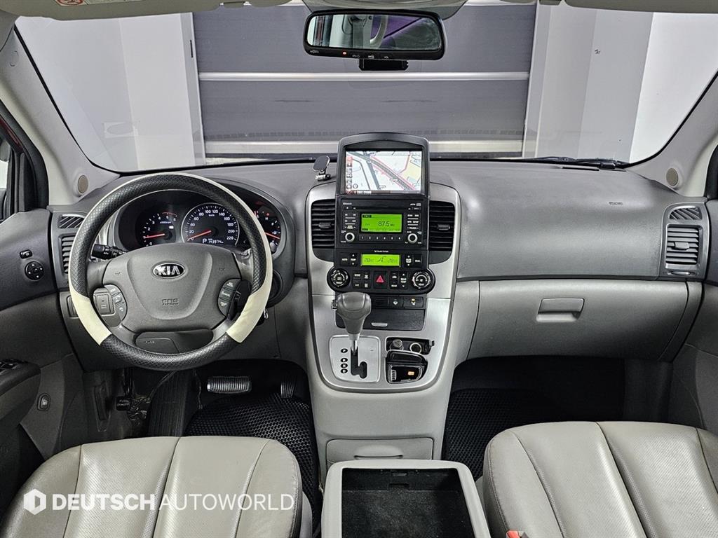 KIA Carnival - Vista 7