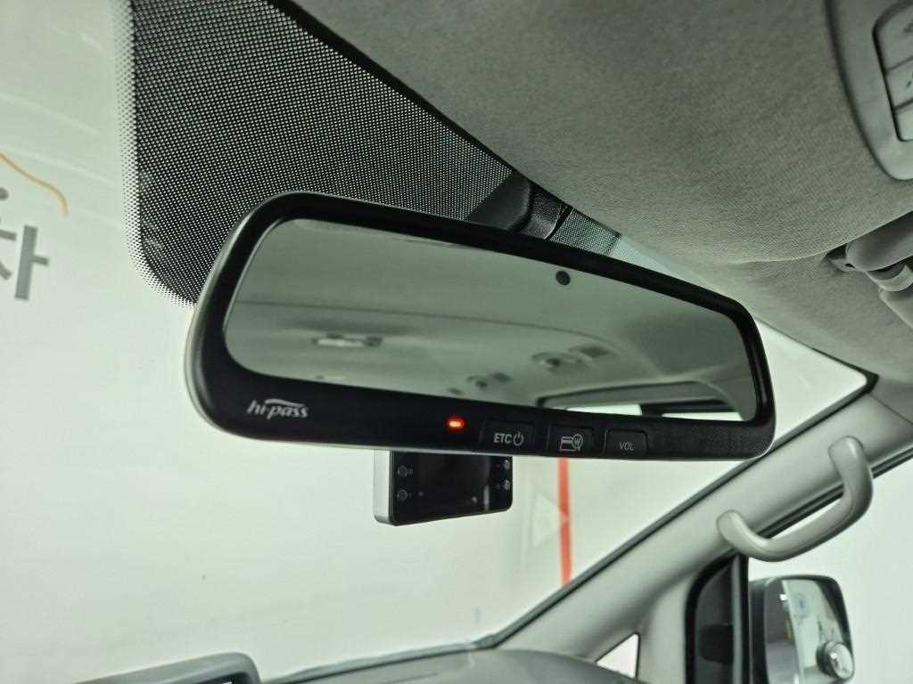 HYUNDAI Starex 2015 Plateado - Importación desde Corea - HF Imports Iquique - Foto 16