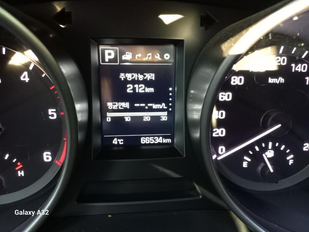 HYUNDAI Santa Fe - Vista 8