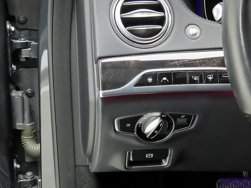 Mercedes Benz S Class - Vista 12