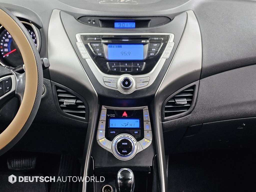 HYUNDAI Avante 2012 Gris - Importación desde Corea - HF Imports Iquique - Foto 14