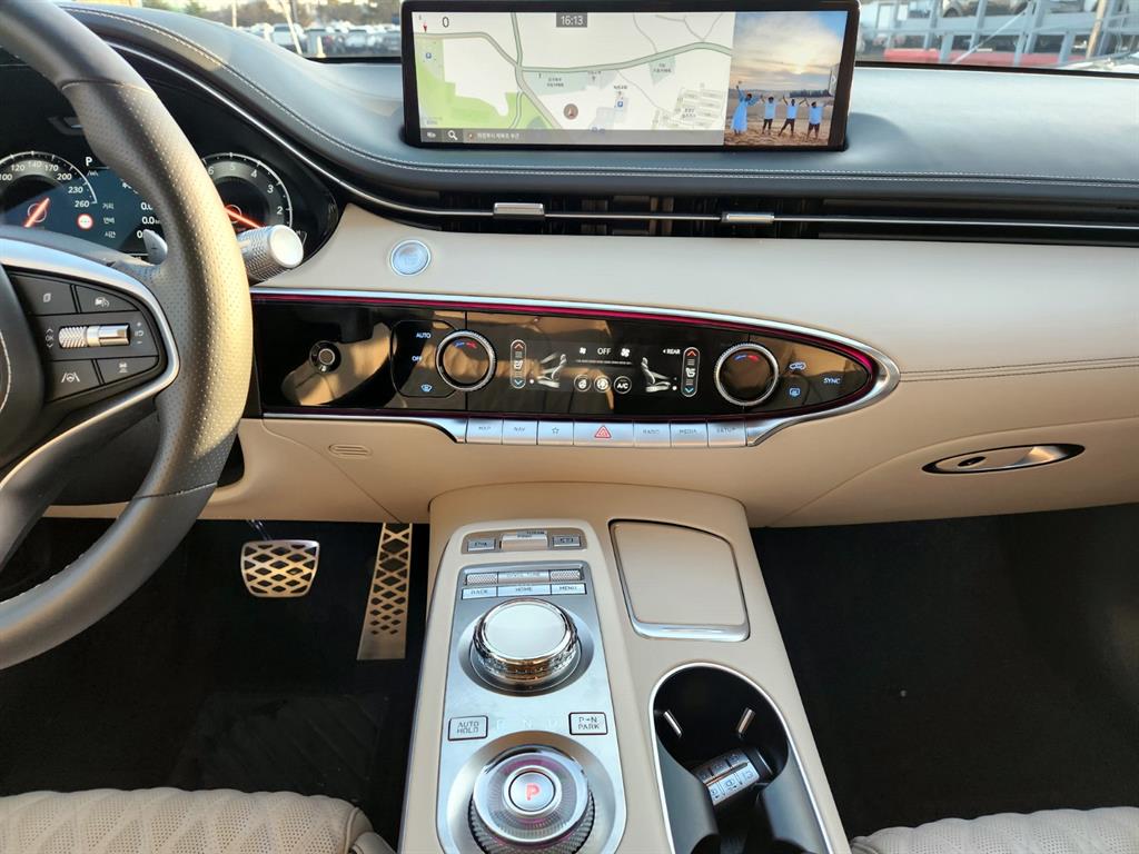 Genesis GV70 2023 Blanco - Importación desde Corea - HF Imports Iquique - Foto 14