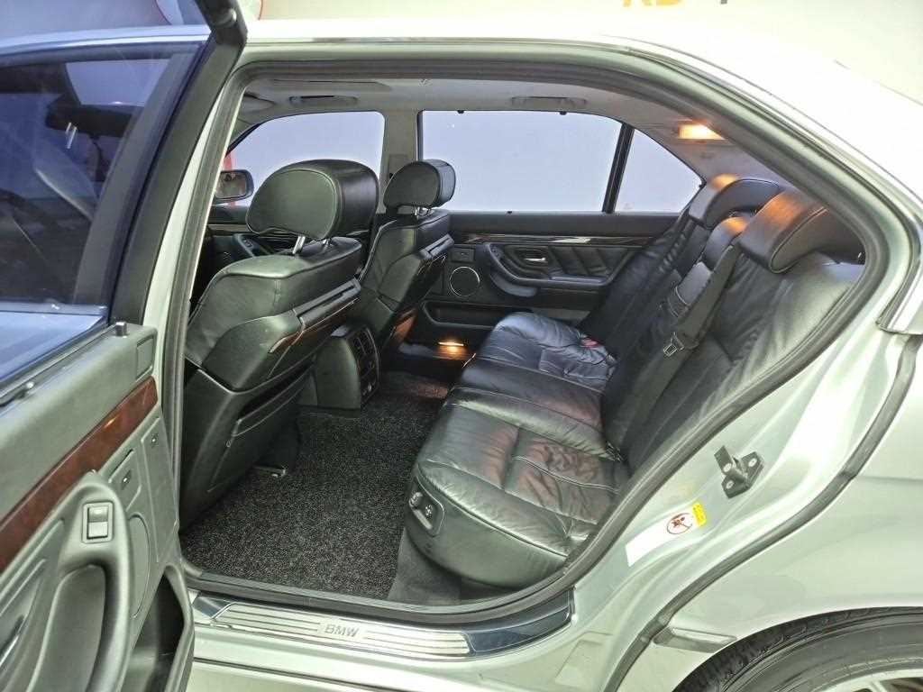 BMW 7 Series - Vista 12