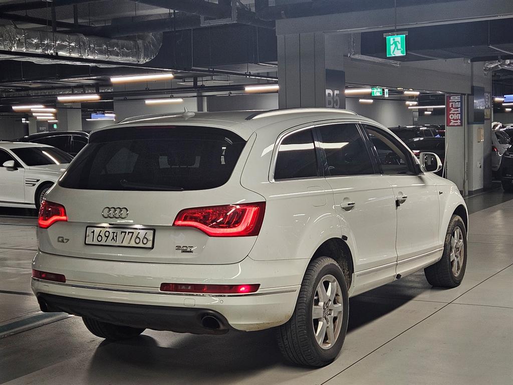 Audi Q7 - Vista 5