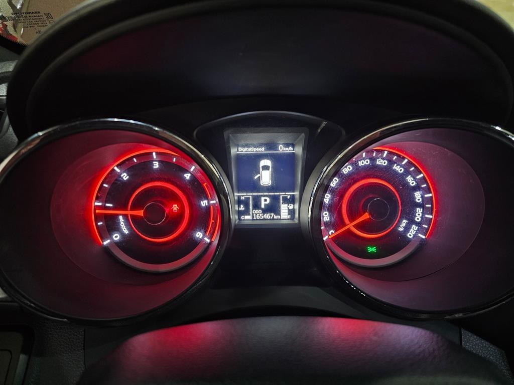 Ssangyong Tivoli - Vista 6