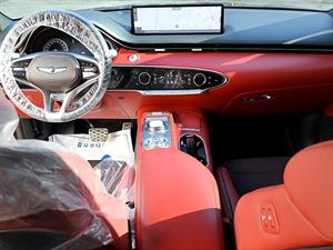 Genesis GV70 - Vista 10