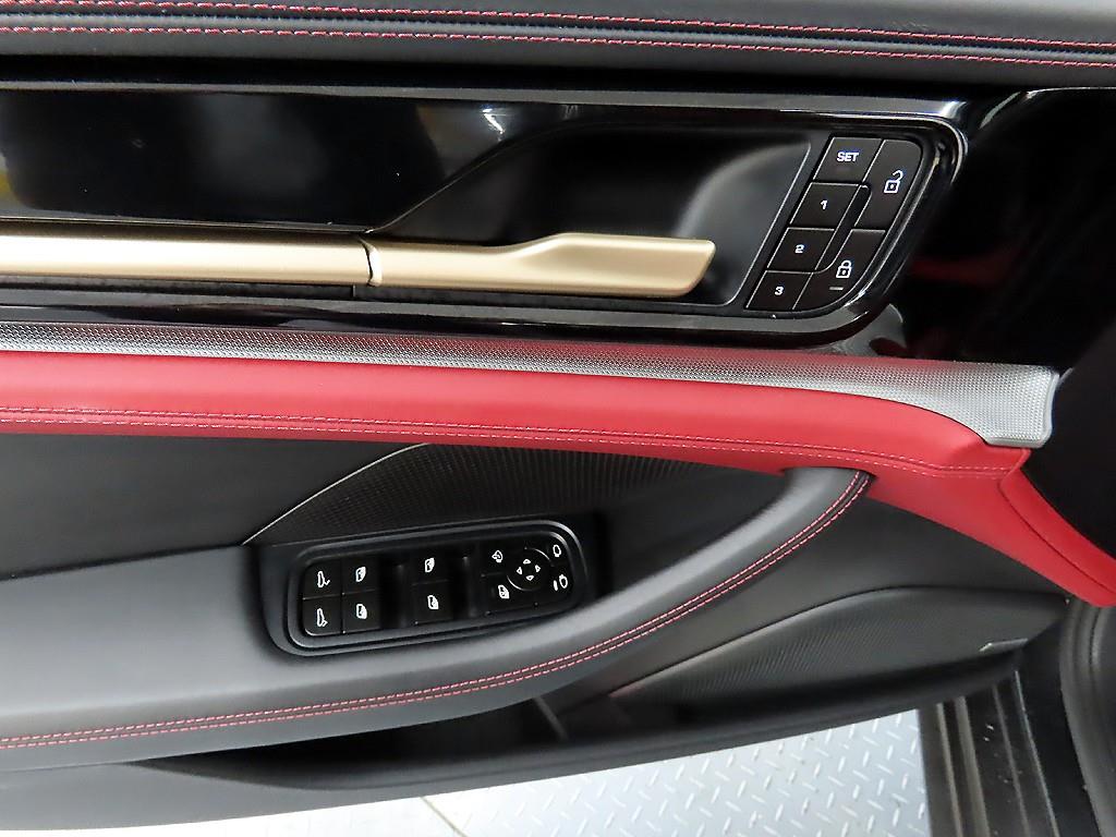 Porsche Panamera - Vista 11