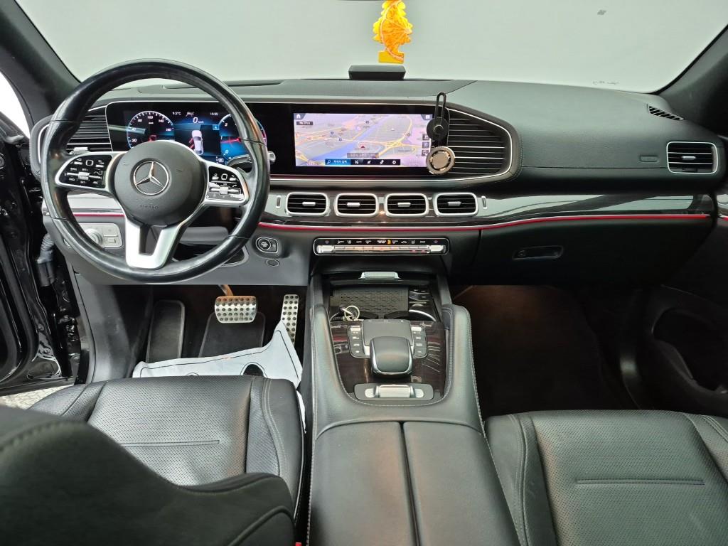 Mercedes Benz GLE Class - Vista 5