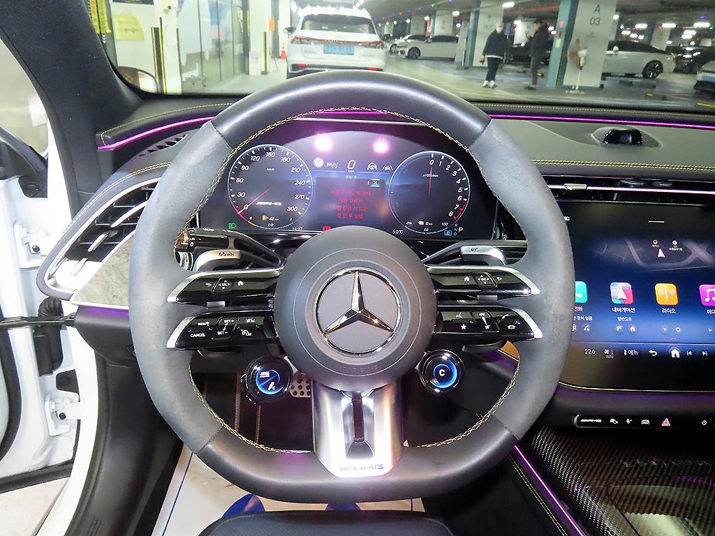 Mercedes Benz E class - Vista 8