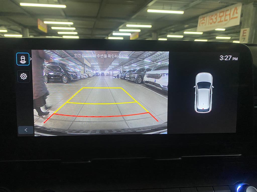 HYUNDAI Kona - Vista 10