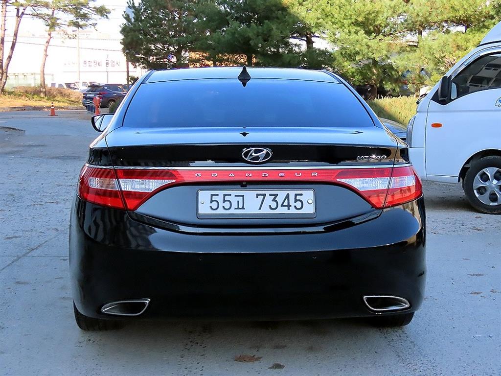 HYUNDAI Grandeur - Vista 4