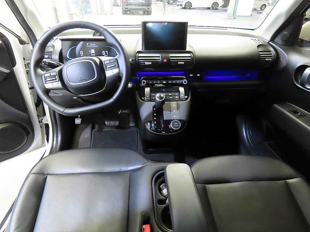 HYUNDAI Casper - Vista 9