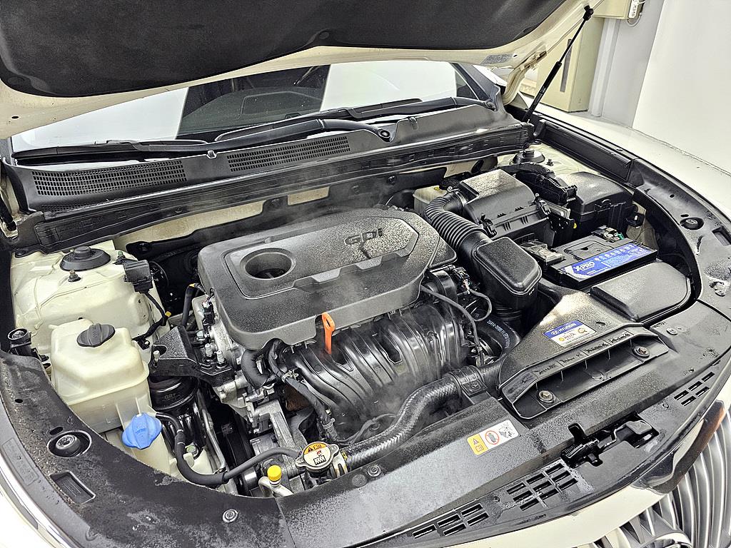 HYUNDAI Grandeur - Vista 6