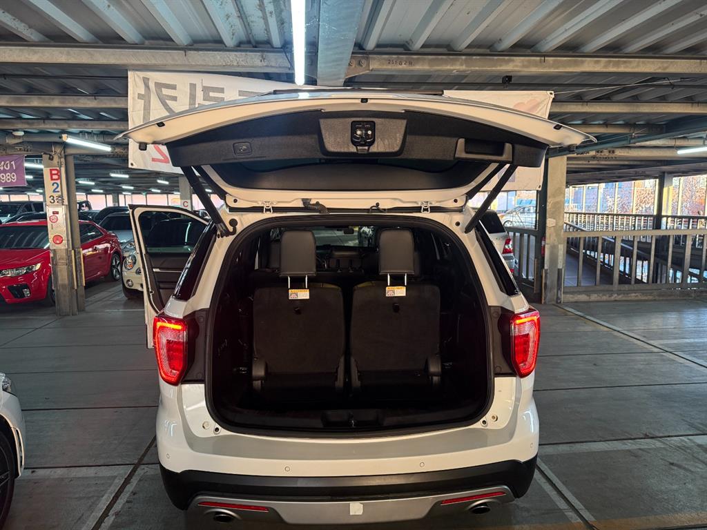 Ford Explorer - Vista 6