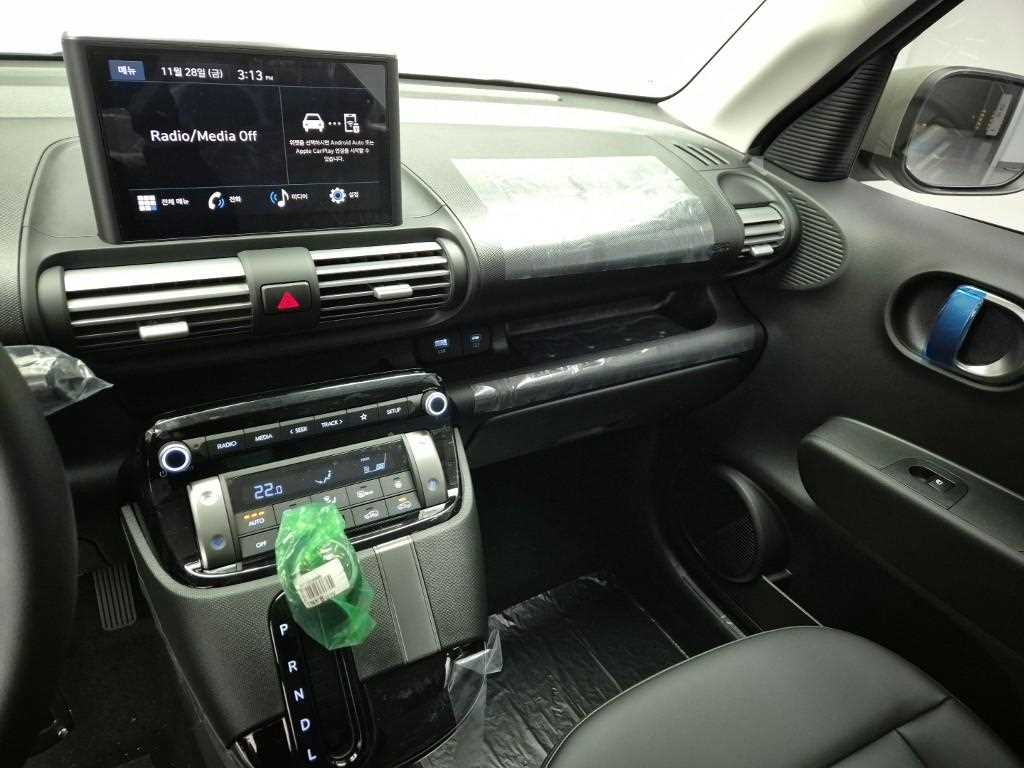 HYUNDAI Casper - Vista 10