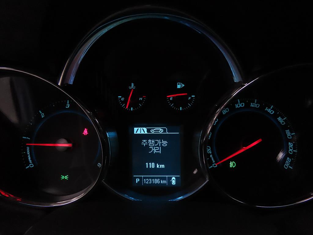 Chevrolet Cruise - Vista 9