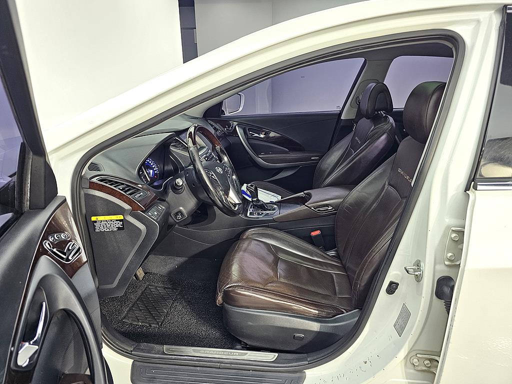 HYUNDAI Grandeur - Vista 8