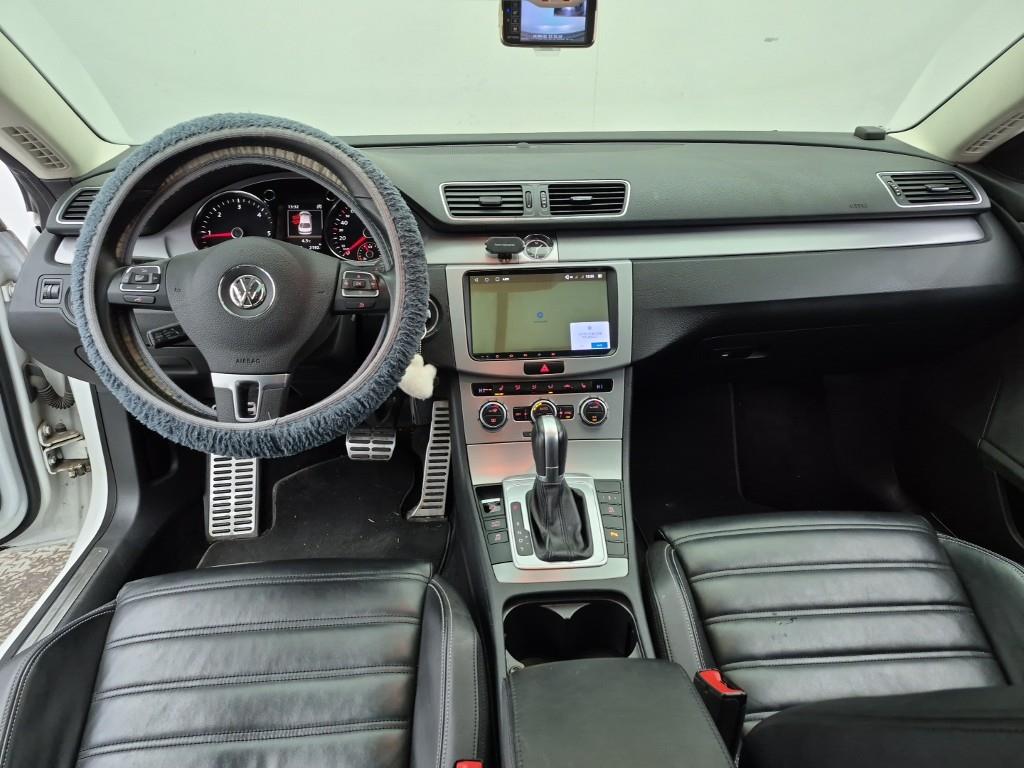 Volkswagen CC - Vista 5