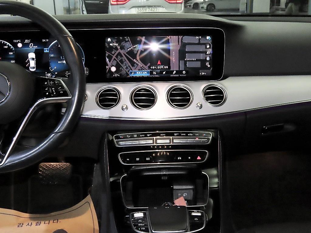 Mercedes Benz E class - Vista 11