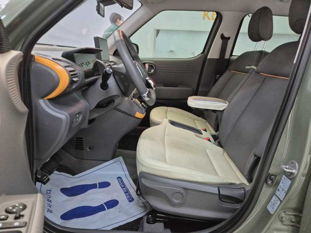 HYUNDAI Casper - Vista 11