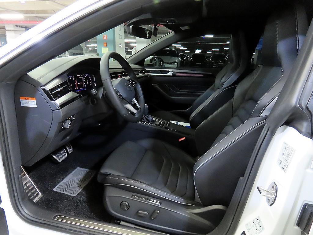 Volkswagen Arteon - Vista 6