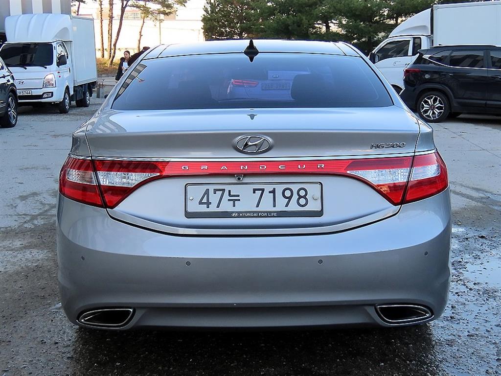 HYUNDAI Grandeur - Vista 4