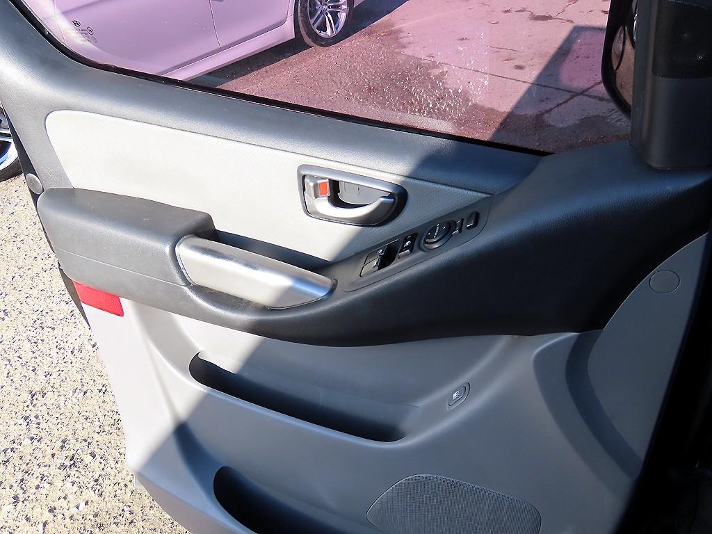 HYUNDAI Starex - Vista 12