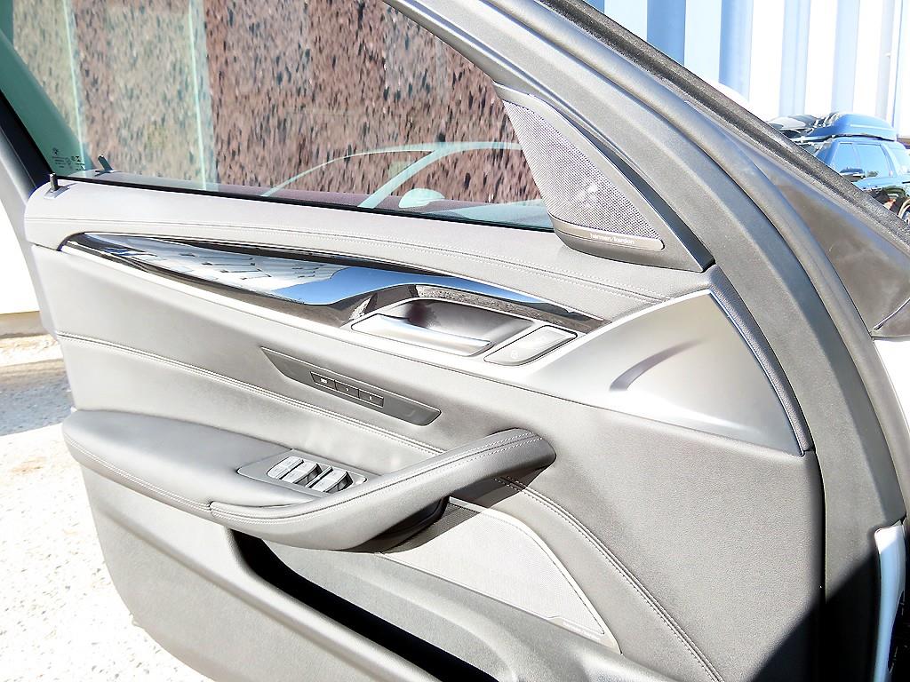 BMW 5 Series - Vista 12