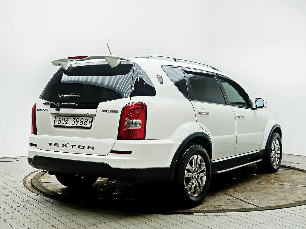 Ssangyong Rexton - Vista 7