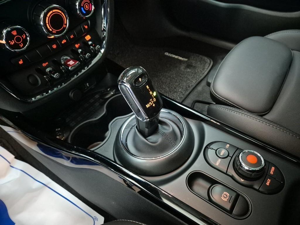 Mini Clubman - Vista 8